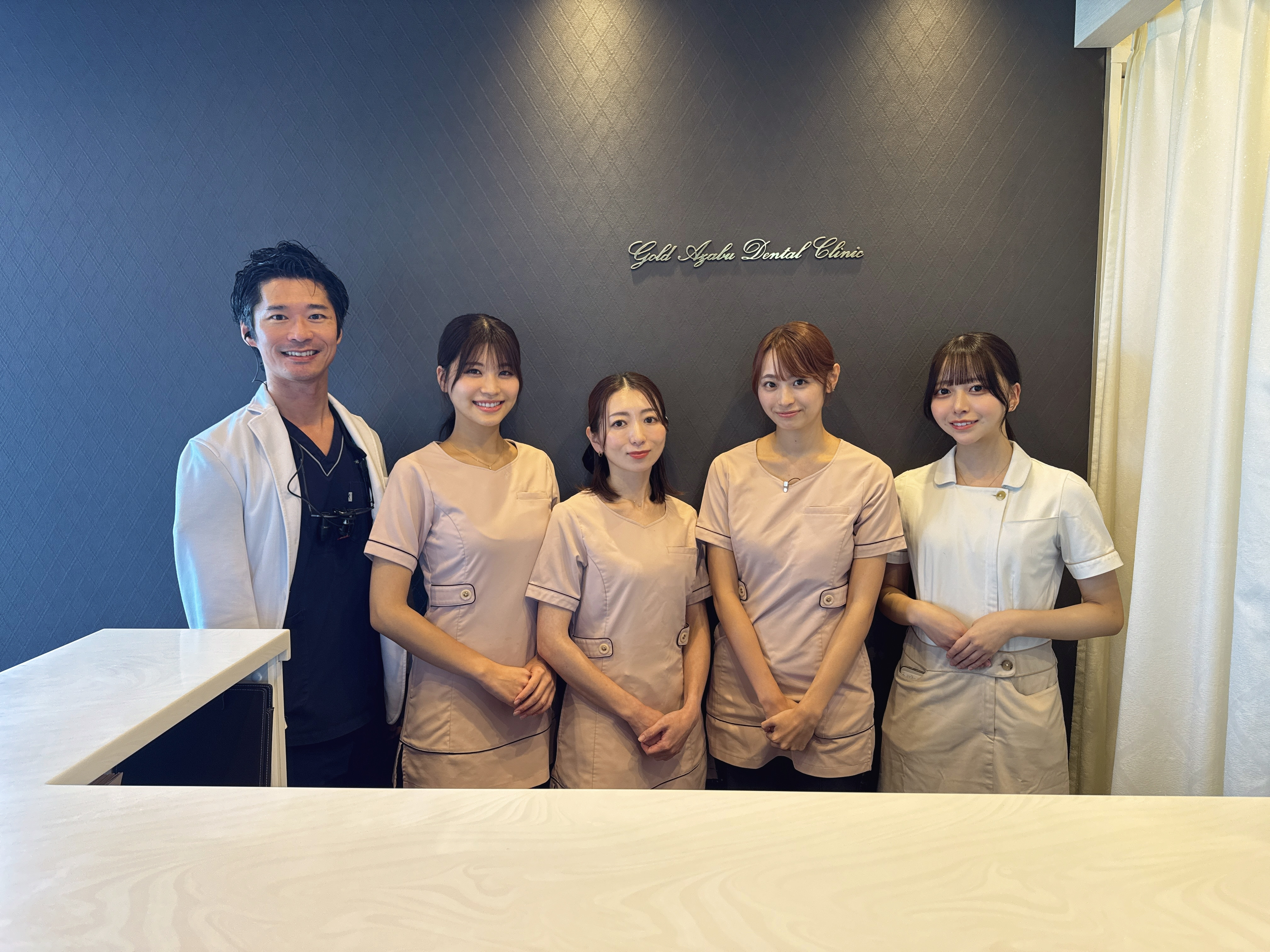 スタッフ集合写真